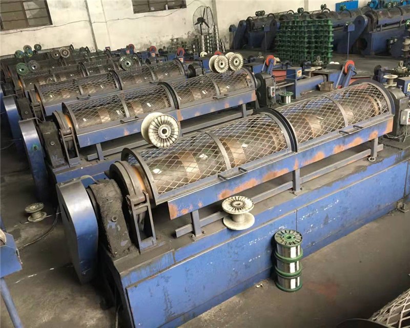 Wire rope equipment