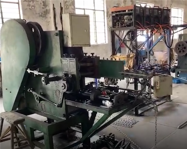 Stainless Steel Chain Workshop
