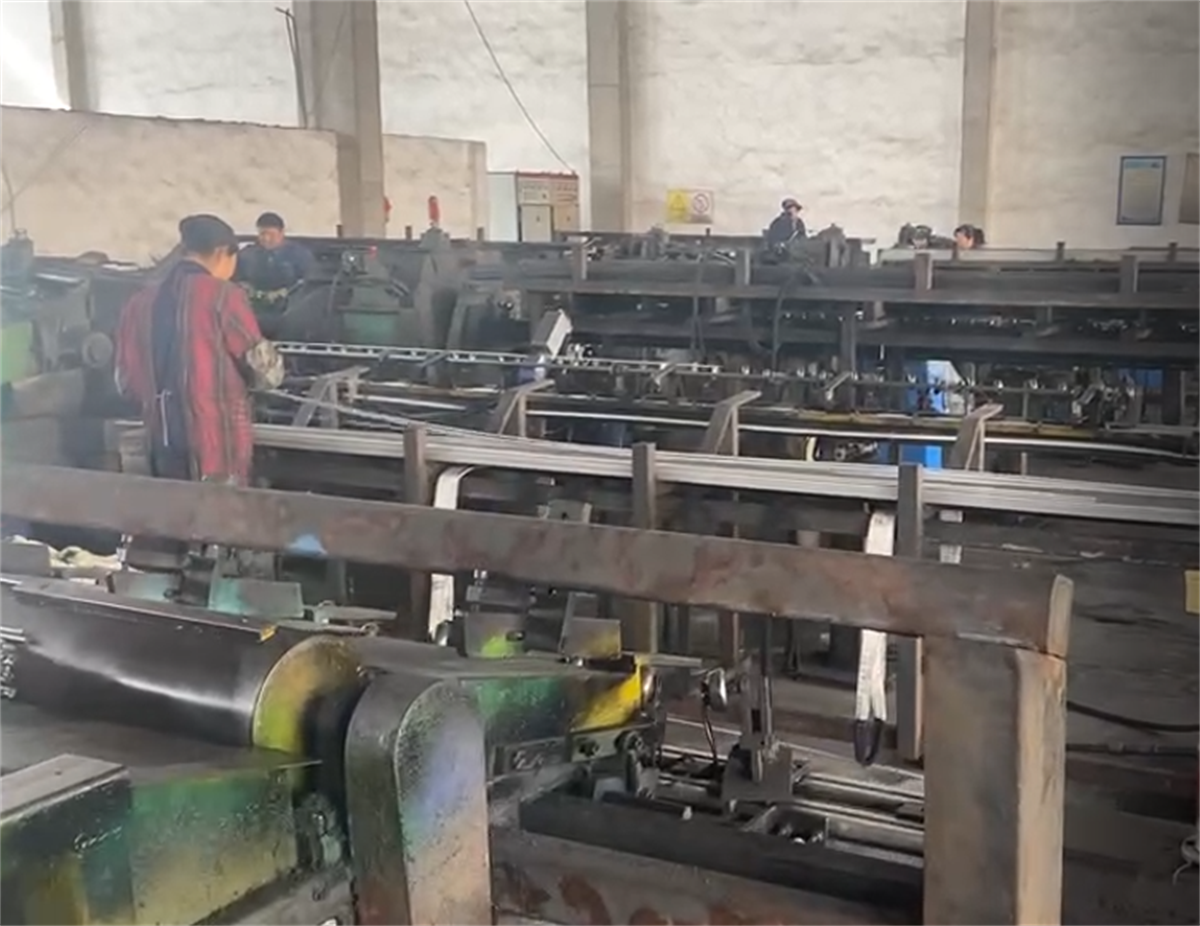 Engine Valve Steel Bar Workshop